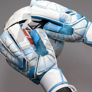 ถุงมือผู้รักษาประตูรุ่นใหม่ ดีไซน์ล่าสุด ขายตรงจากโรงงาน - Product Image 3