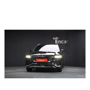 Genesis GV70 2024 2.5T Gasolina 2WD 14,781 km Caja de Cambios Automática Asientos de Cuero Volante a la Izquierda con Cámara Trasera - Product Image 2