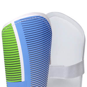 Protège-tibias en plastique pour hommes, femmes et jeunes, pour les matchs de football, légers et respirants - Product Image 2