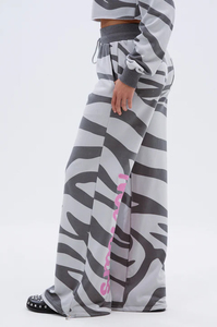 Women's Zebra Print 2-Piece Set Full Sleeve Loose Fit <b>Knitted</b> Sweatshirt Joggers Casual All Seasons <b>Animal</b> <b>Pattern</b> Long Set - Product Image 3