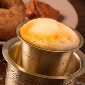 Juego de Dabara de Latón Lavie Creations, Moderno y Ecológico, para Servir Café y Té Filtrado, Acabado en Latón, Taza de Café, Utensilios de Cocina - Product Image 1