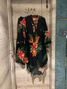 Ensemble de style pakistanais élégant en coton rayonne importé Kurtis, taille libre pour XL et XXL, mélange parfait de confort et de tendance - Product Image 3