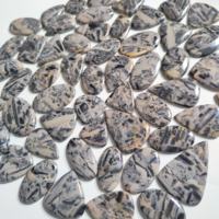 Pierre précieuse cabochon en hornblende 100 % naturelle de haute qualité, 29-55 mm, en vrac pour la fabrication de bijoux, Mahnaj Gems Rajasthan
