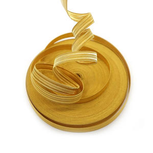 Ribete de encaje trenzado metálico dorado francés con pedrería y lentejuelas, para mangas de piloto, tipo Tresse Galon, con alambre plateado y dorado de Mylar, de 15mm - Product Image 1