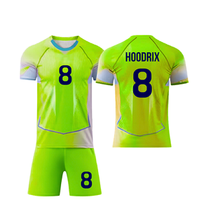 Uniforme de Fútbol Personalizado OEM para Hombre, Conjunto de Camiseta y Pantalones Cortos Sublimados, Transpirables, de Secado Rápido, con Logotipo y Número - Product Image 3
