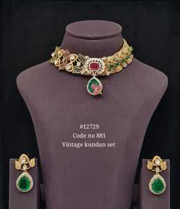 12729 Conjunto de Collar Choker Vintage Kundan con Baño de Oro, Pendientes con Colgante Floral, Piedra Doble y Circonita Cúbica para Fiesta de Boda - Product Image 2