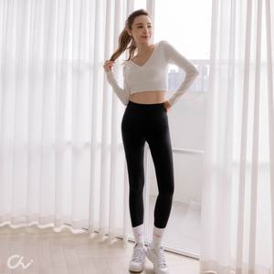 Taiwan made OEM ODM quick-drying Moisture-Wicking <b>women</b> nylon <b>tights</b> - Product Image 2