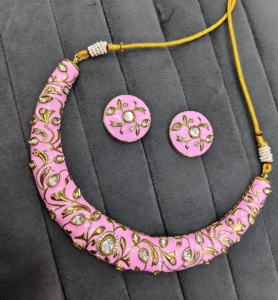 Ensemble collier et boucles d'oreilles personnalisés en or plaqué Meenakari avec pierres en zircon pour femmes, bijoux de mariage et d'anniversaire - Product Image 5