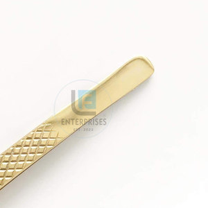 Pinces à cils réutilisables en acier inoxydable haute performance avec des caractéristiques de qualité supérieure et durables - Product Image 5