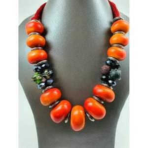 Collier élégant en résine et bois, style empilable, accessoires de mode en cristal - Product Image 5