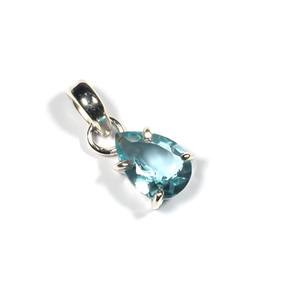 Colgante Solitario de Plata de Ley 925 con Topacio Azul Corte Pera, Engaste de Garra, Diseño Minimalista, Joyería Unisex - Product Image 1