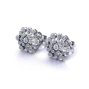 ต่างหูเพชรทรงดอกไม้ประดับขอบทอง 14K เพชรเพาะเลี้ยง - Product Image 2