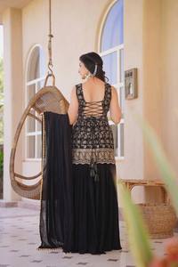 Ensemble Salwar Kameez brodé noir, robe pakistanaise avec dupatta, ceinture florale, style Anarkali pour les occasions de fête - Product Image 2