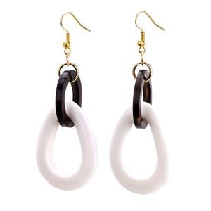 Boucles d'oreilles pendantes modernes en résine faites à la main avec un design artistique coloré, accessoires de mode légers pour femmes, parfaits - Product Image 6