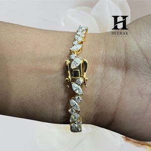 สร้อยข้อมือเทนนิสประดับเพชรทรงโค้งและพลอยกลมสลับกันเครื่องประดับทอง18K - Product Image 5