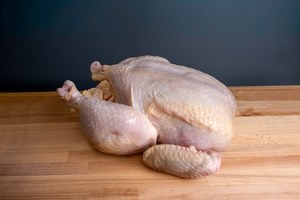 Pollo Entero Congelado de Primera Calidad Halal en Oferta, Pollo Entero Congelado Fresco para Exportación, Suministro al por Mayor a Precio Competitivo - Product Image 4