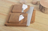 Cadeau d'affaires personnalisé, pochette pour ordinateur portable en cuir faite à la main avec 2 poches pour chargeur/souris, étui de voyage, cadeau Bast