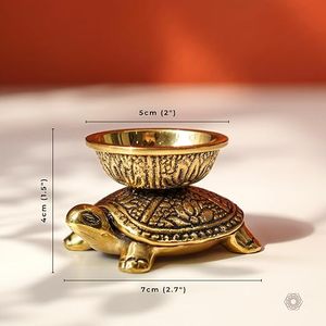 Diya en laiton plaqué or en forme de tortue avec motif sculpté pour la prière et la décoration - Product Image 2