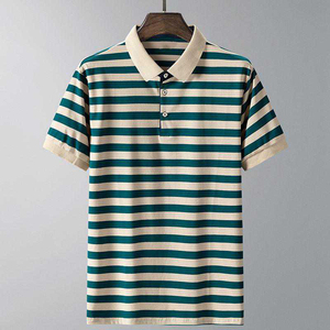เสื้อโปโลแขนสั้นลายทางสีแดงและสีครีมสำหรับผู้ชาย ทรงปกติ ผ้าถักลำลอง ติดกระดุมด้านหน้า - Product Image 5