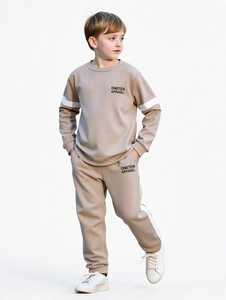 ONETEN APPAREL Conjunto Deportivo para Niños, Sudadera con Capucha Beige, Diseño Color Block, Ropa Deportiva de Invierno, Pantalones Deportivos de Spandex, Atuendo Casual para Niños - Product Image 1