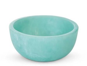 Bol de service décoratif moderne en résine verte polie, fait main, à bords ondulés, pour salades, fruits, collations, maison, fêtes, mariages, événements - Product Image 3