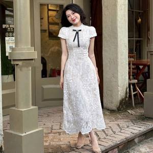 Vestido Mini Bodycon de Encaje Blanco Natural con Detalle de Lazo para Mujer, Estilo OEM, Ideal para Fiestas - Product Image 1