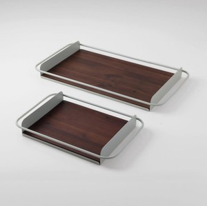 Juego de Dos Bandejas de Servir Modernas de Madera con Marco de Metal Negro Resistente, Perfectas para Hoteles, Restaurantes, Salas de Estar y Comedores - Product Image 4