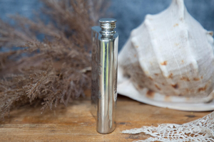 7. Gourde à whisky en métal personnalisée OEM, finition mate, vente en gros - Product Image 6