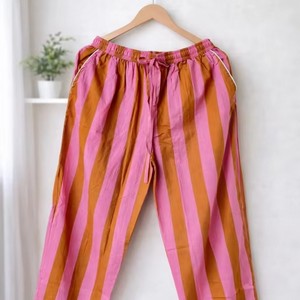 Ensemble de pyjama rayé pour femme – Bas de pyjama amples à taille élastiquée, coupe décontractée, pour l'été, rose et orange, tissé - Product Image 6