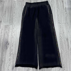 Conjunto Deportivo de Diseño con Pedrería, Sudadera con Capucha Brillante y Pantalones Jogger, Personalización de Marca Disponible - Product Image 3