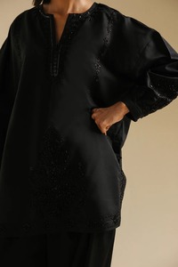 Black Embroidered <b>Silk</b> <b>Kurta</b> Women Traditional Loose Fit Midi Length Casual Indian Pakistani Clothing - Product Image 3