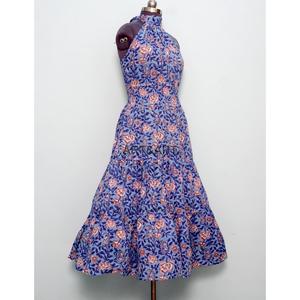 Robe longue d'été en coton doux à imprimé floral, style doux, écologique, sans manches, faite à la main en coton indien pour femmes - Product Image 3