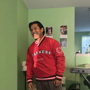 Blouson coupe-vent personnalisé en satin pour homme, style universitaire, col en V, brodé, uniforme sportif scolaire, fournisseur OEM - Product Image 1