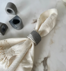 Anneaux de serviette en marbre pour la décoration de table, design populaire, anneau de serviette en marbre de luxe pour événements et mariages - Product Image 1