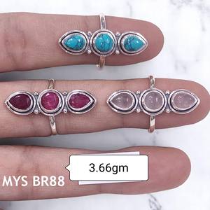 Anillo Elegante Clásico de Plata de Ley 925 con Tres Piedras Preciosas Naturales, Anillo Unisex de Joyería Fina para Bodas y Aniversarios - Product Image 1