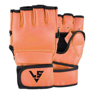 Gants de MMA légers, confortables et de qualité supérieure avec logo personnalisé - Vente flash sur les gants de MMA - Product Image 1