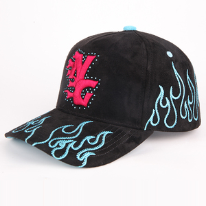 Gorras de Béisbol de Alta Calidad con Bordado Clásico y Pedrería, Gorras Trucker con Logotipo Personalizado y Forro de Satén, Venta al Por Mayor - Product Image 5