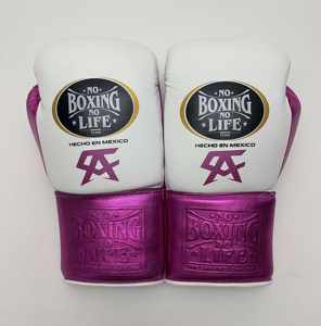 ถุงมือชกมวยแบบผูกเชือก No Boxing No Life สำหรับฝึกซ้อมและต่อสู้ ถุงมือชกมวยสีทอง ชุดชกมวย ถุงมือชกมวยหนังวัว - Product Image 1