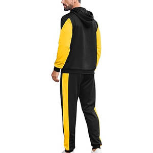 Ensemble de jogging personnalisé pour homme noir et jaune |   Ensemble sweat à capuche et jogging en polaire solide |   Survêtement streetwear classique avec fonctionnalité maternité - Product Image 2