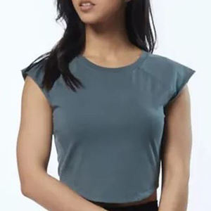 Camiseta Corta Roja para Mujer, con Rayas Blancas y Negras, Cuello Redondo, Hombros Caídos, Manga Corta, Transpirable, Ecológica, Informal, 100% Lona - Product Image 3