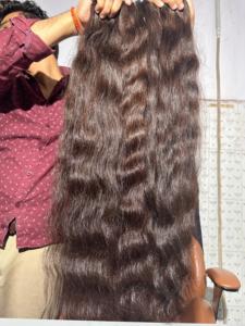 Extensions de cheveux ondulés naturels soyeux offrant un confort longue durée et une intégration naturelle pour des coiffures ondulées de qualité supérieure - Product Image 3