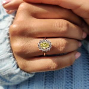 Anillo de Compromiso con Halo de Diamantes Cultivados en Laboratorio, Corte Ovalado Amarillo, con Halo de Diamantes de Corte Redondo, Anillo de Novia de Oro Sólido, Estilo Vintage - Product Image 2
