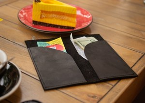 Carpeta de Cuero Genuino para Facturas de Restaurante, con Logotipo Grabado Personalizado, Presentador de Comandas para Clientes, Bloc de Pedidos para Cafetería LBH-0064 - Product Image 2