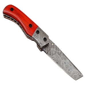 Cuchillo de bolsillo plegable Damasco hecho a mano con hoja Sheepsfoot, mango de madera y funda de cuero (smk1227) - Product Image 1