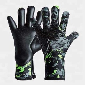 Gants de gardien de but de football en PU, à doigts entiers, imprimé camouflage, antidérapants, respirants, avec sangle de poignet réglable et fermeture auto-agrippante, unisexe - Product Image 2