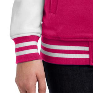 Veste universitaire en tricot écossais de haute qualité pour femmes, en laine respirante et écologique, personnalisable - Product Image 5