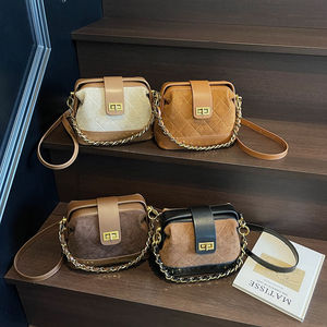 Quilted Leather Crossbody Bag With Strap Vintage Women Shoulder Purse <b>Small</b> <b>Lock</b> Clasp Handbag For Daily Use - Product Image 1