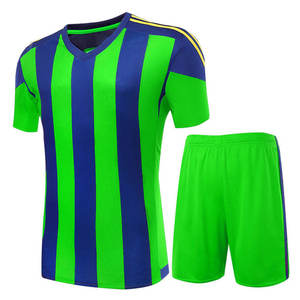 Uniforme de Fútbol Personalizado de Alta Calidad Hecho en Pakistán, 100% Poliéster, Transpirable, Absorbente de Humedad, Antibacterial, con Cierre Frontal - Product Image 5