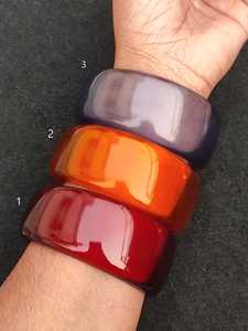 Ensemble de bracelets en résine faits à la main et peints à la main, rouge, orange, violet, forme artistique, artisanat, bijoux de mode, thème ange, Saint-Valentin - Product Image 1