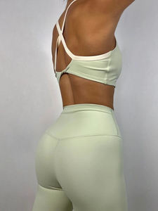 เสื้อชั้นในกีฬาและชุดออกกำลังกายสำหรับผู้หญิงแบบขายส่ง ระบายอากาศได้ดี กระชับ เหมาะสำหรับโยคะ วิ่ง ฟิตเนส และกีฬาอื่นๆ - Product Image 2